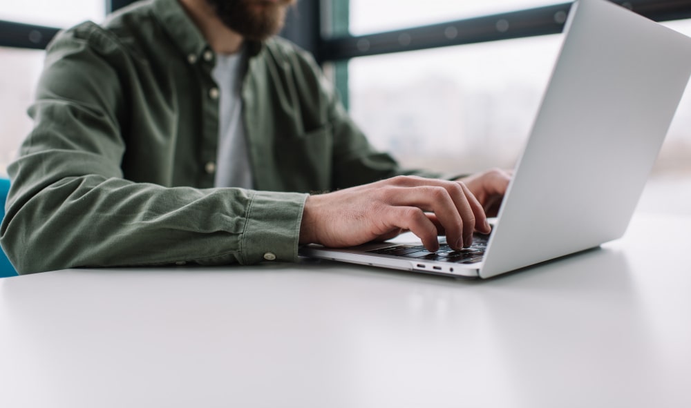 personne créant un site de rencontre personne créant un site de rencontre