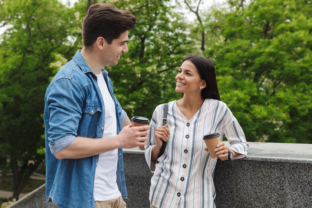 95 sujets de Sujets de Conversation à Aborder avec une Femme : Ce que j&rsquo;ai Appris en 10 Ans à aborder avec une femme + conseils précieux !