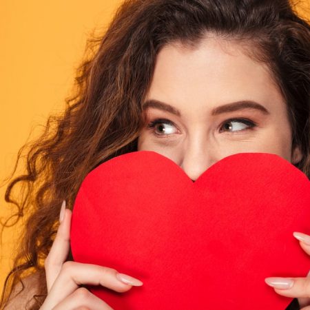 Les signes flagrants pour savoir si une femme vous aime