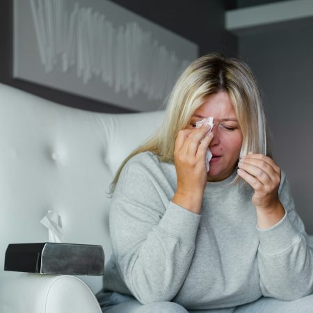 Être ronde et célibataire : libération ou bataille silencieuse ?